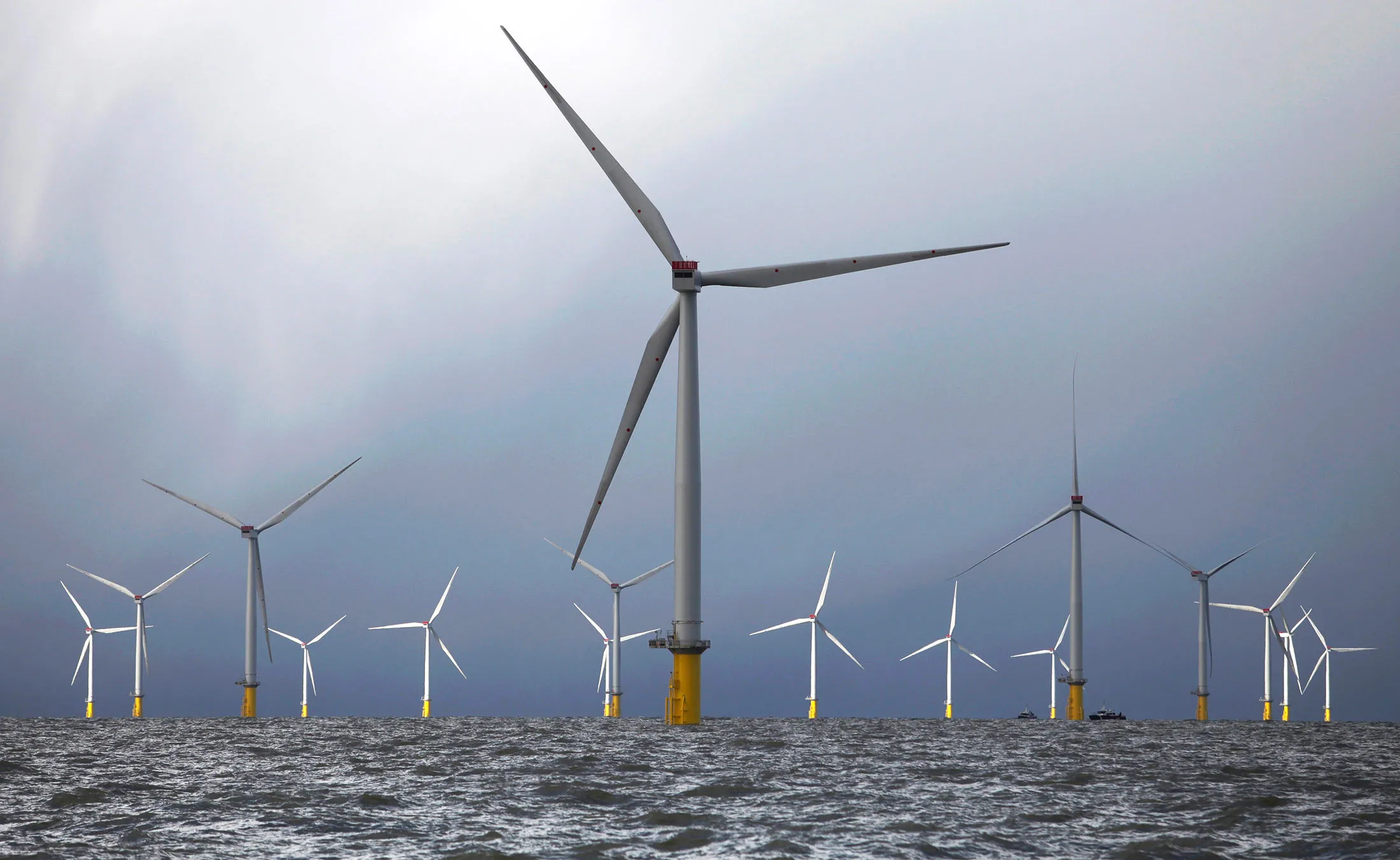 1468515803_wind-turbine-farm