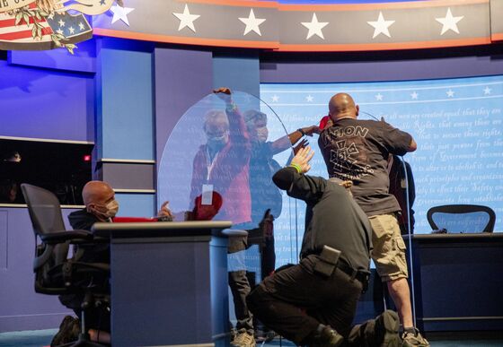 Pence Team Agrees to Plexiglass Barrier at Debate With Harris