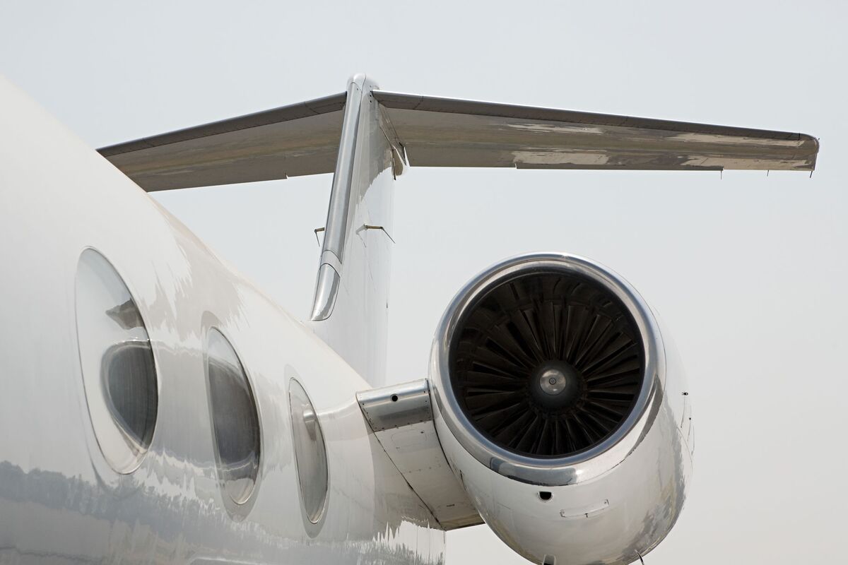 Private Jet Firm Vista Explores $1 Billion Europe IPO