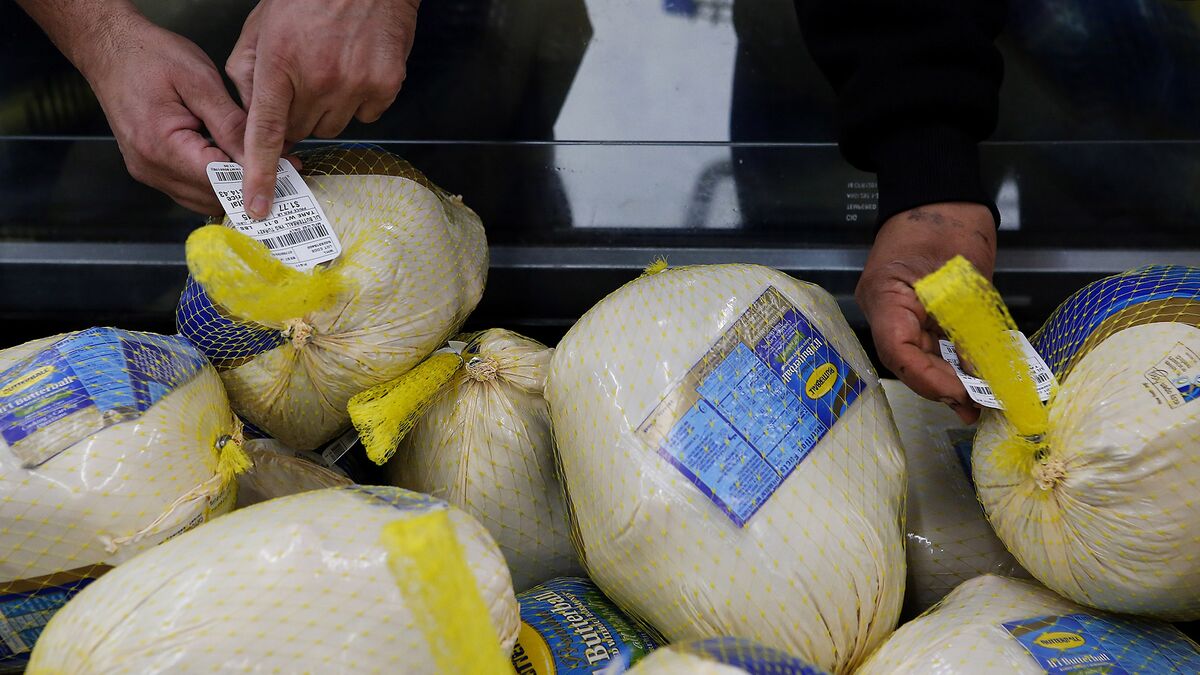 WalMart's Cheaper Turkey Dinner Shows Price War Is Still Raging