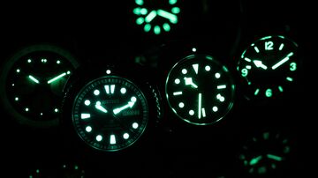g shock glow in the dark hands