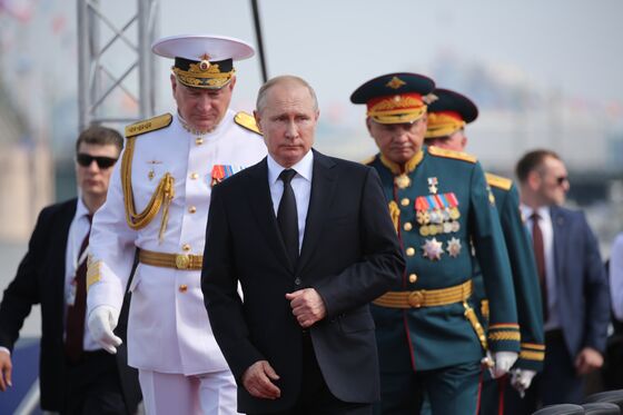 Putin Observes Naval Parade After Moscow Opposition Crackdown