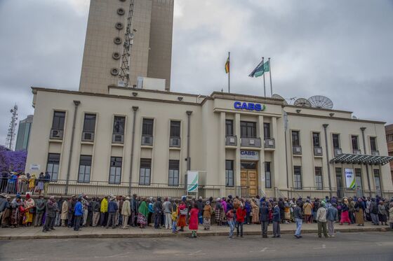 Pensioners Sleep Outside Zimbabwe Banks as Savings Vanish Again