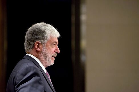 Benmosche Says Bailout Exit No Finish Line as AIG Narrows Focus