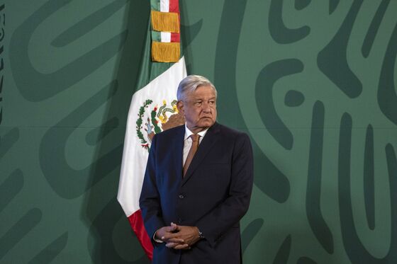 Mexico’s Fuel Market Grip Is Poised to Tighten, Buoying AMLO