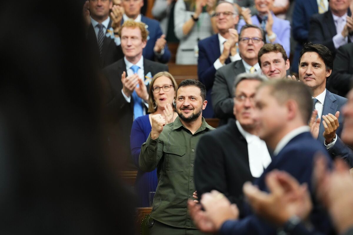 Nazi Veteran’s Presence at Zelenskiy Speech Sparks Controversy and Embarrasses Trudeau