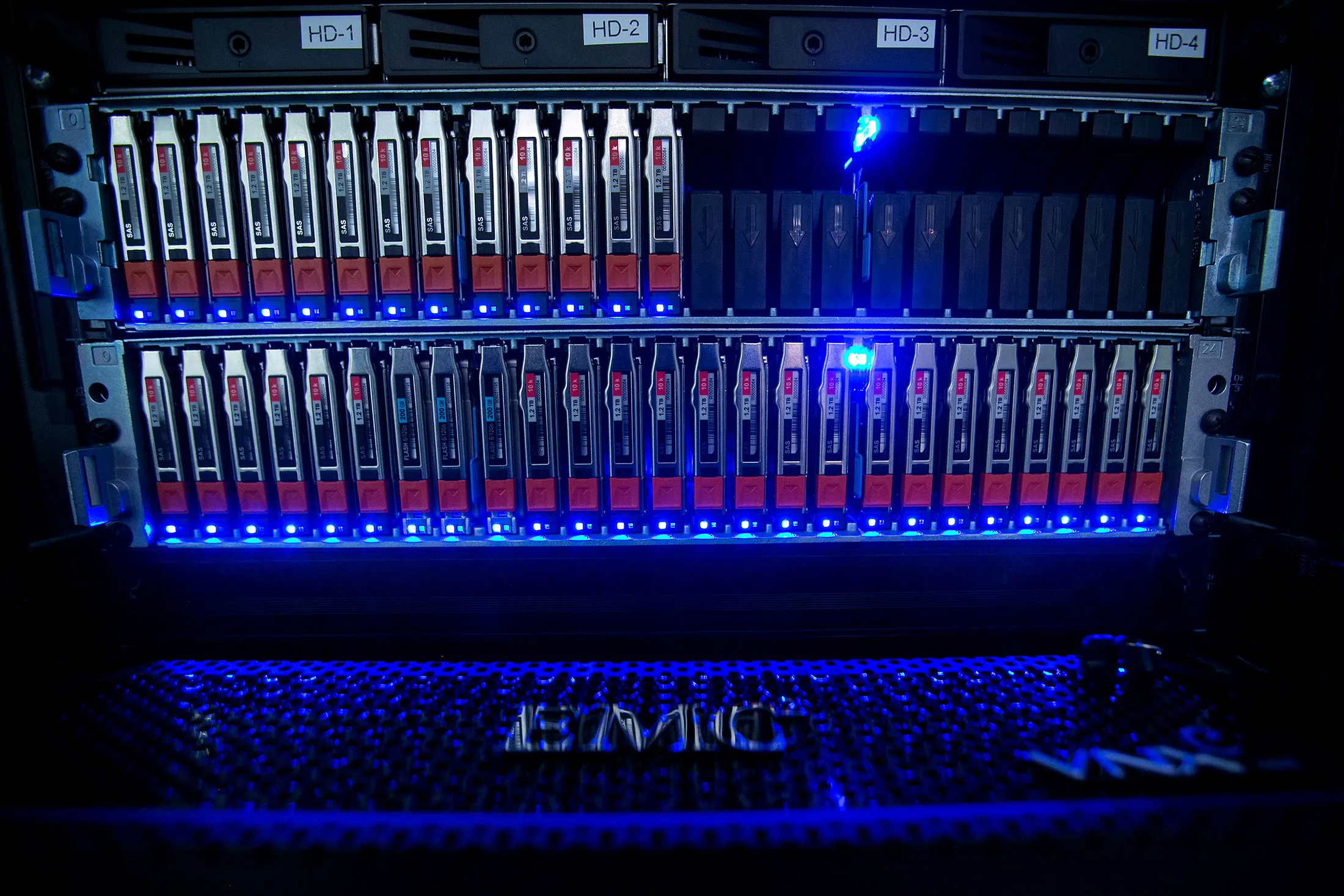 1472581768_EMC