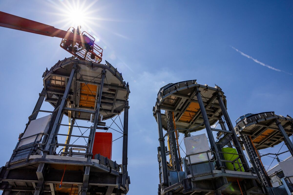 Trump’s Offshore Wind Crackdown Dents Outlook for Subcontractors