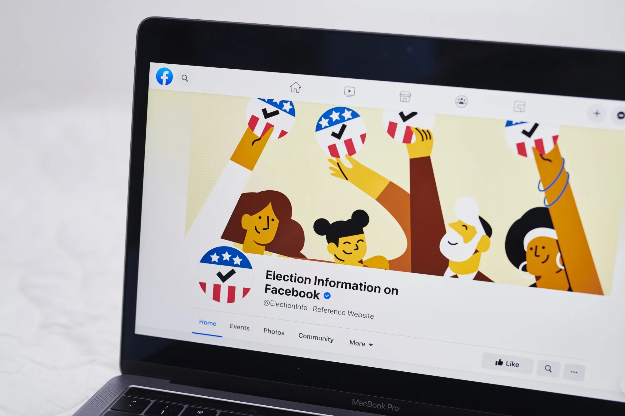 Facebook’s election information page in 2020.