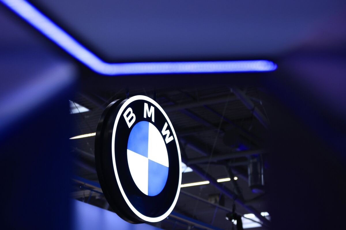 BMW Earnings Decline on Fierce Pricing Competition in China
