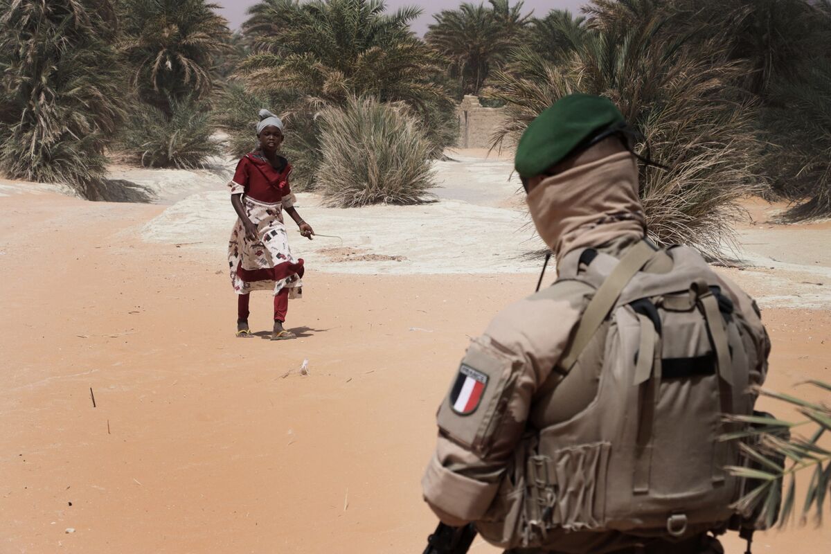 Chad Cuts French Defense Pact, Curbing Western Security Presence