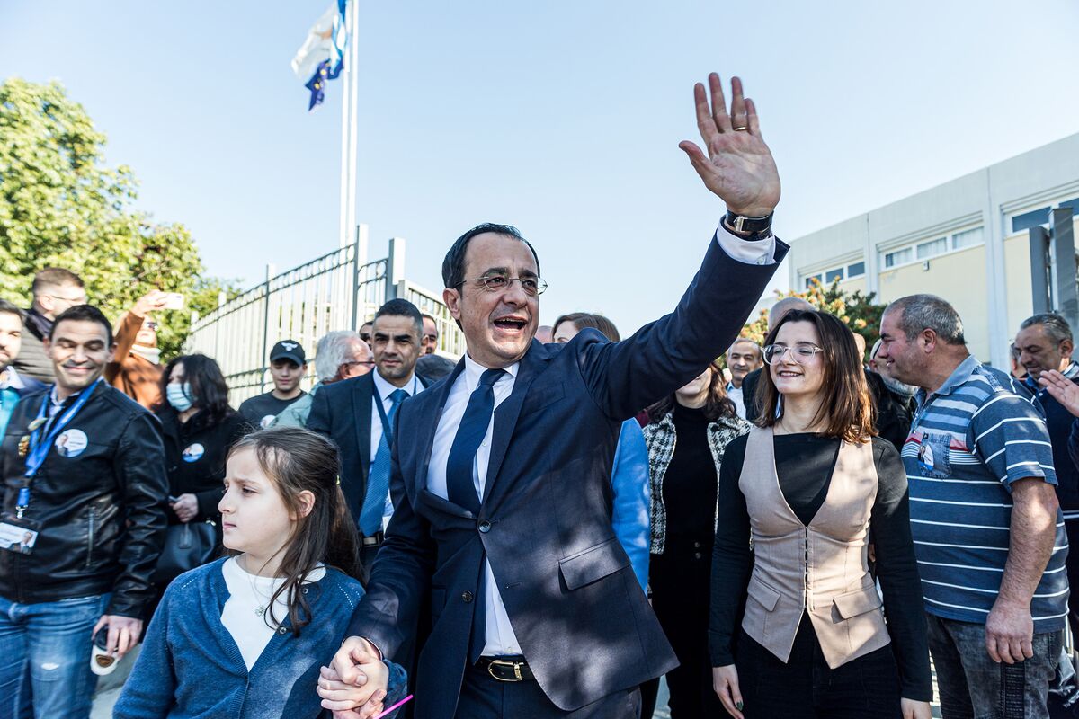 ExForeign Minister Seen Winning Final Cyprus President Vote Bloomberg