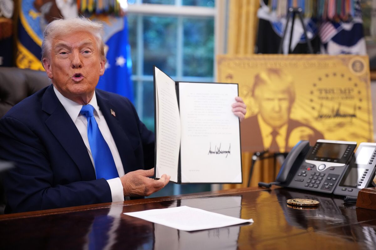 $100,000 H-1B Visa Is a Gamble That Could Protect US Jobs