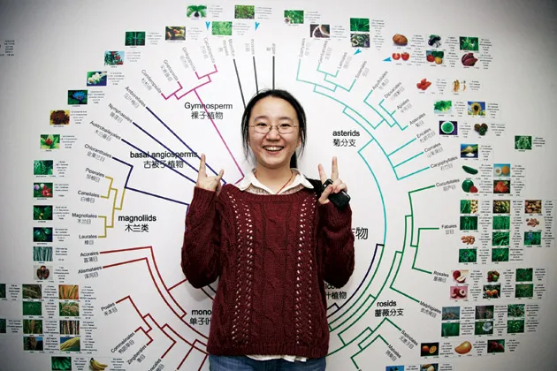 Deng Wenxi with plant genomes