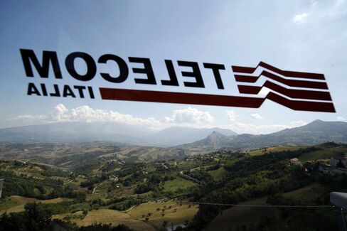 Telecom Italia Cut to Junk by S&P Month After Moody’s Downgrade