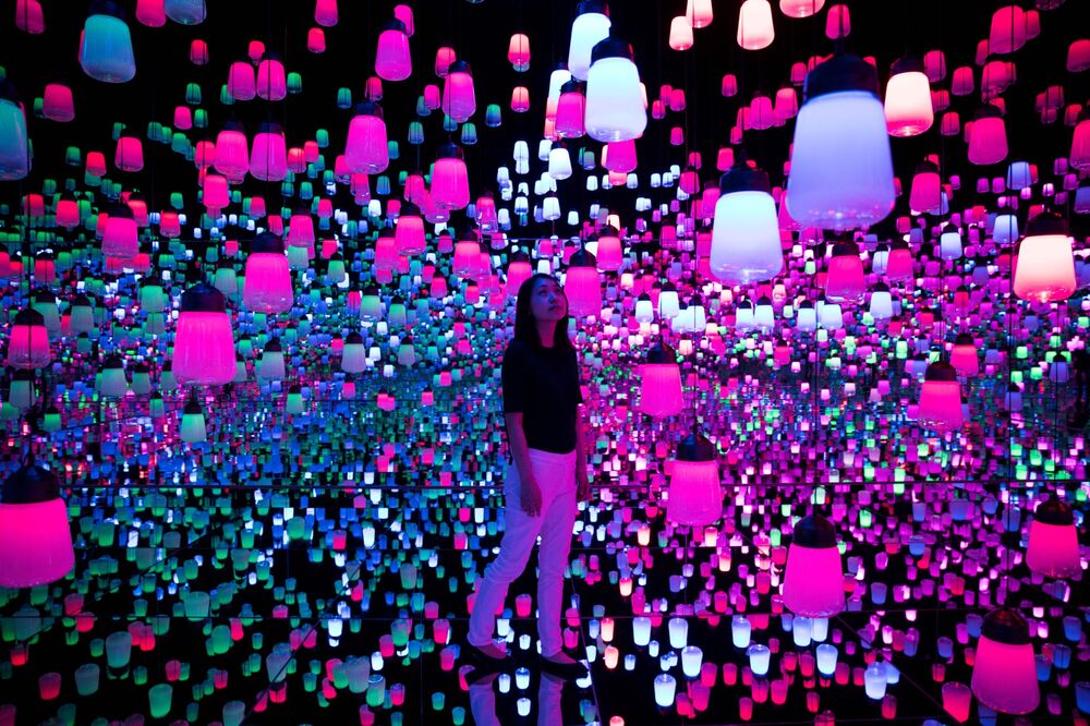 Tokyo Unveils World S First All Digital Psychedelic Art Museum Bloomberg