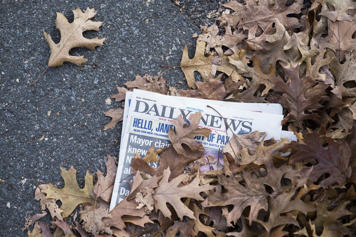 Real Estate Magnate Said to Consider Competing Offer for Tribune