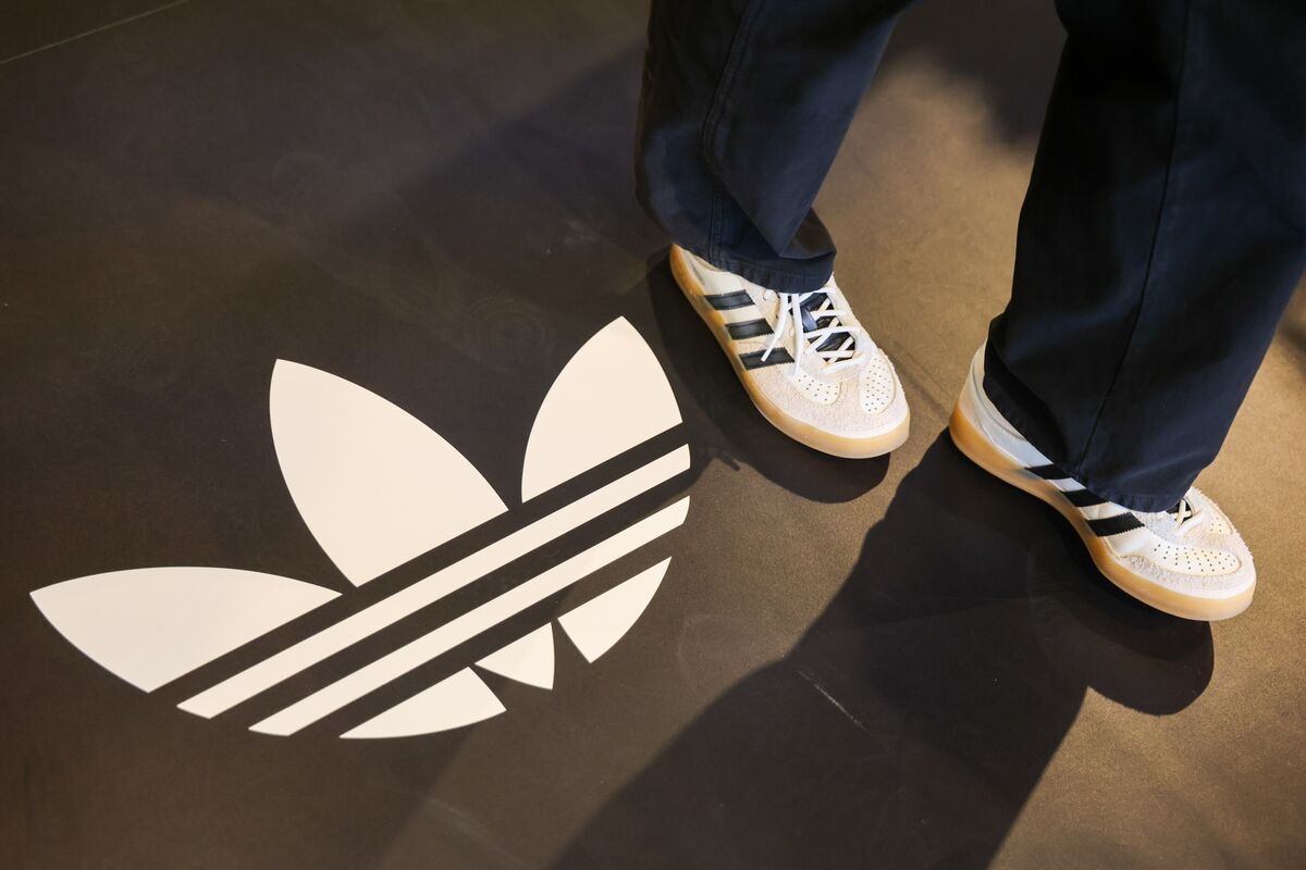 bloomberg.com - Tim Loh - Adidas Revenue Surges, Powered by Apparel and Performance Sports
