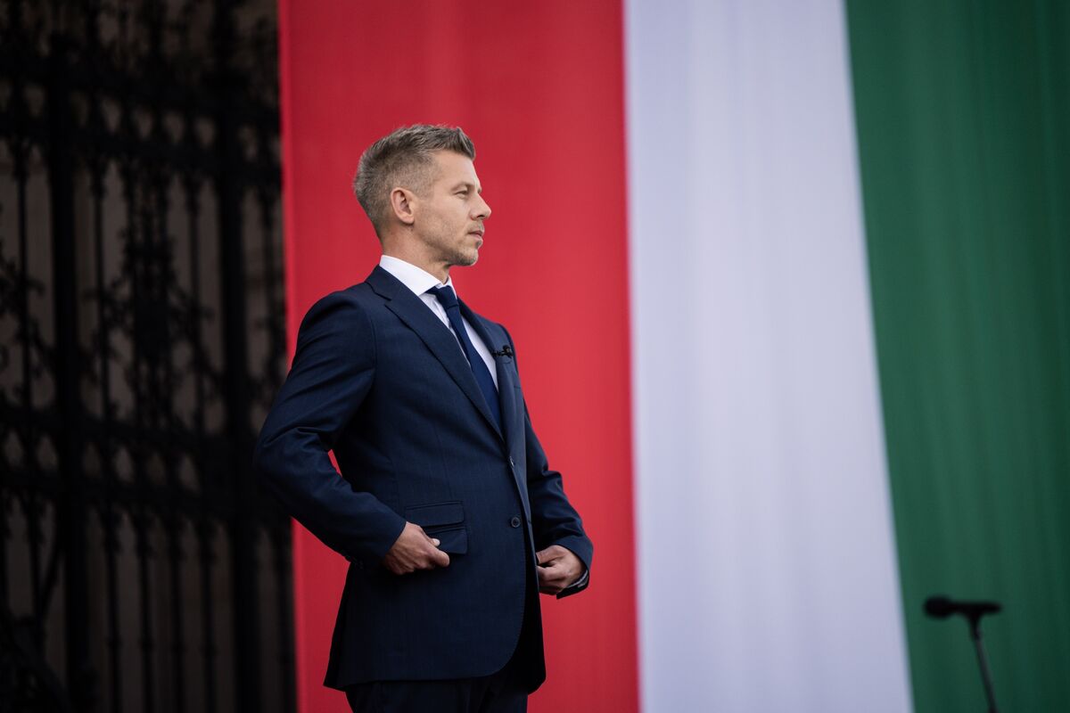 Magyar Visits Poland to Fix Hungary’s Ties With Its Key EU Ally