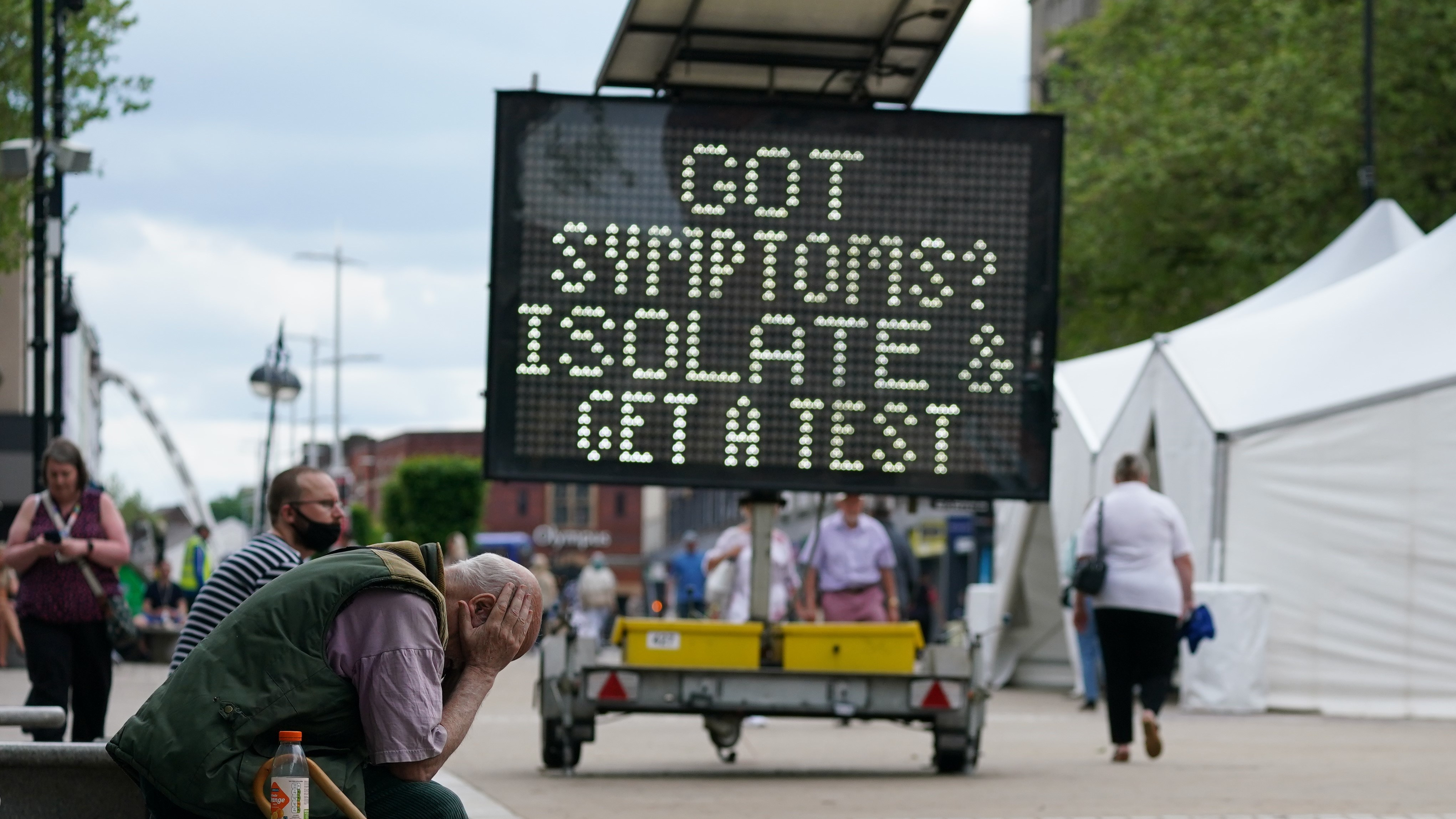 Delta Covid Variant Spreading Much Faster Johns Hopkins Bloomberg