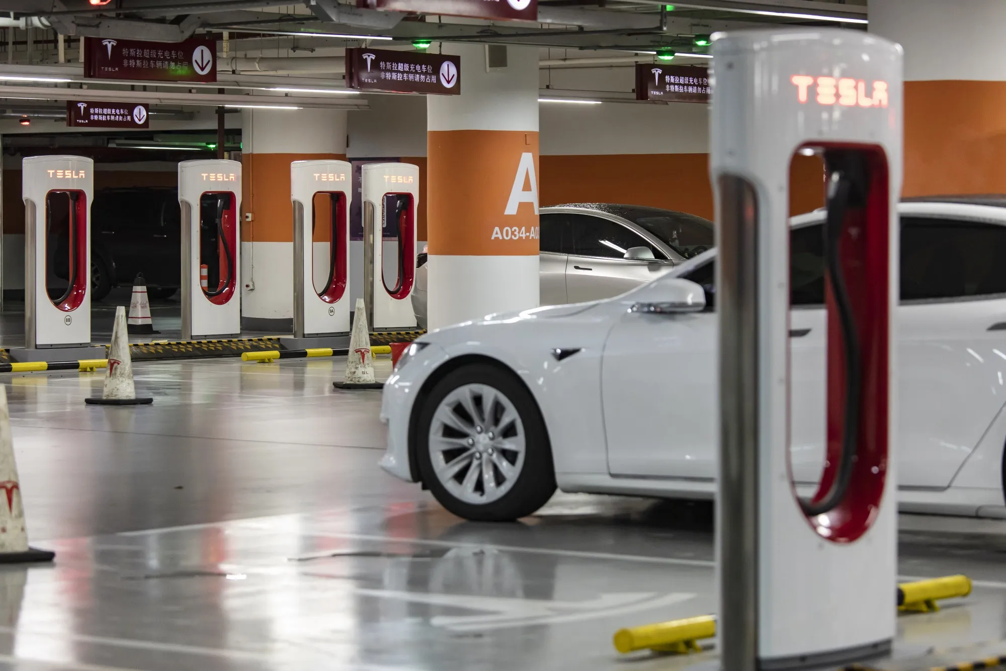 Tesla Dealership and Supercharger Stations
