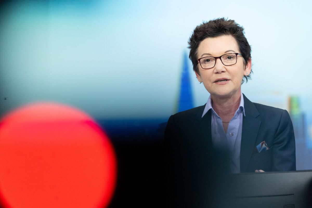 Daly Says Fed Officials Should Watch for Signs of AI Impact