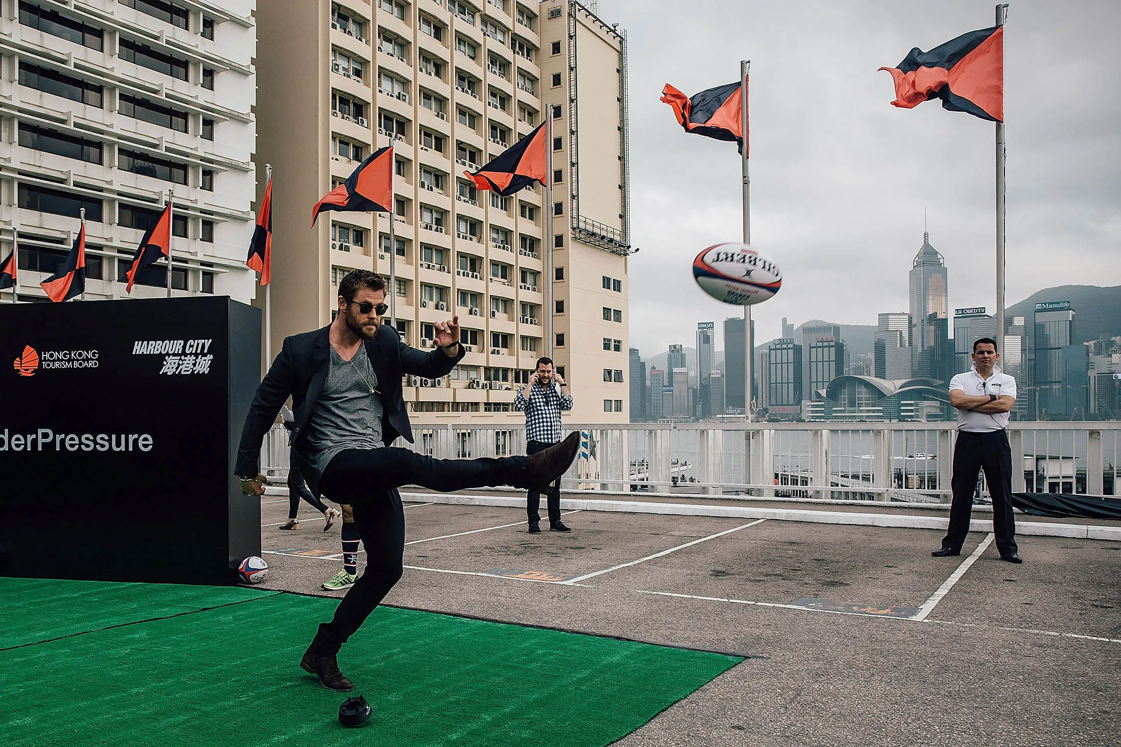 Hollywood actor Chris Hemsworth attends a Hong Kong Rugby Sevens 'kick off' event on April 7.
