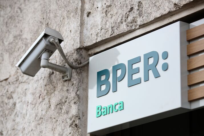 Italian Bank Branches As Italy, EU Reach Bad-Debt Deal 