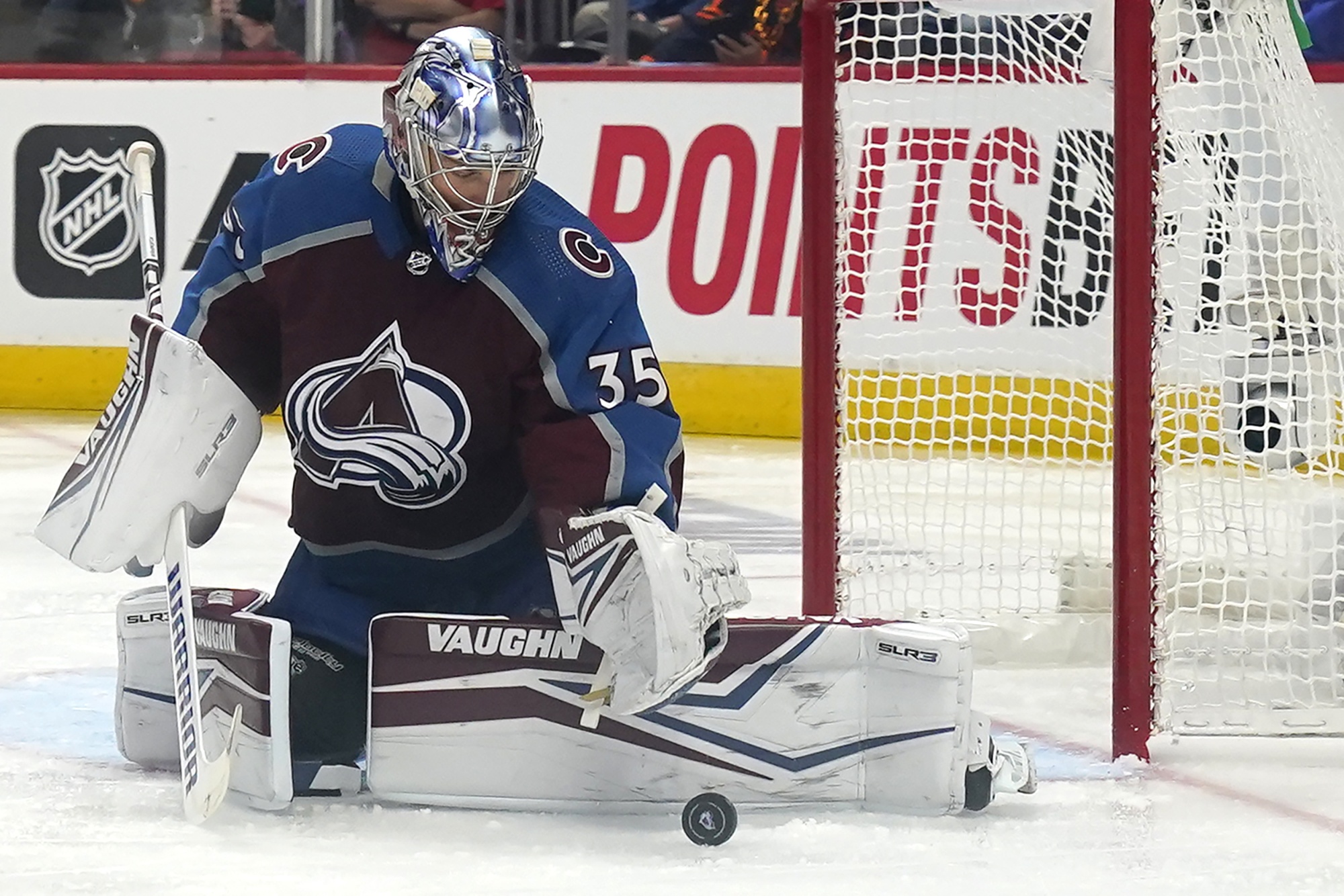 Road test at Lightning stands between Avalanche, Stanley Cup