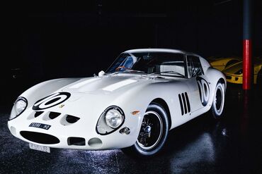 PURSUITS_WEB_Classic Cars