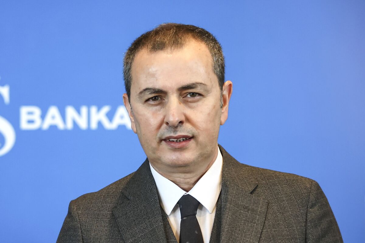 Turkish Private Lending Giant Isbank’s CEO to Step Down