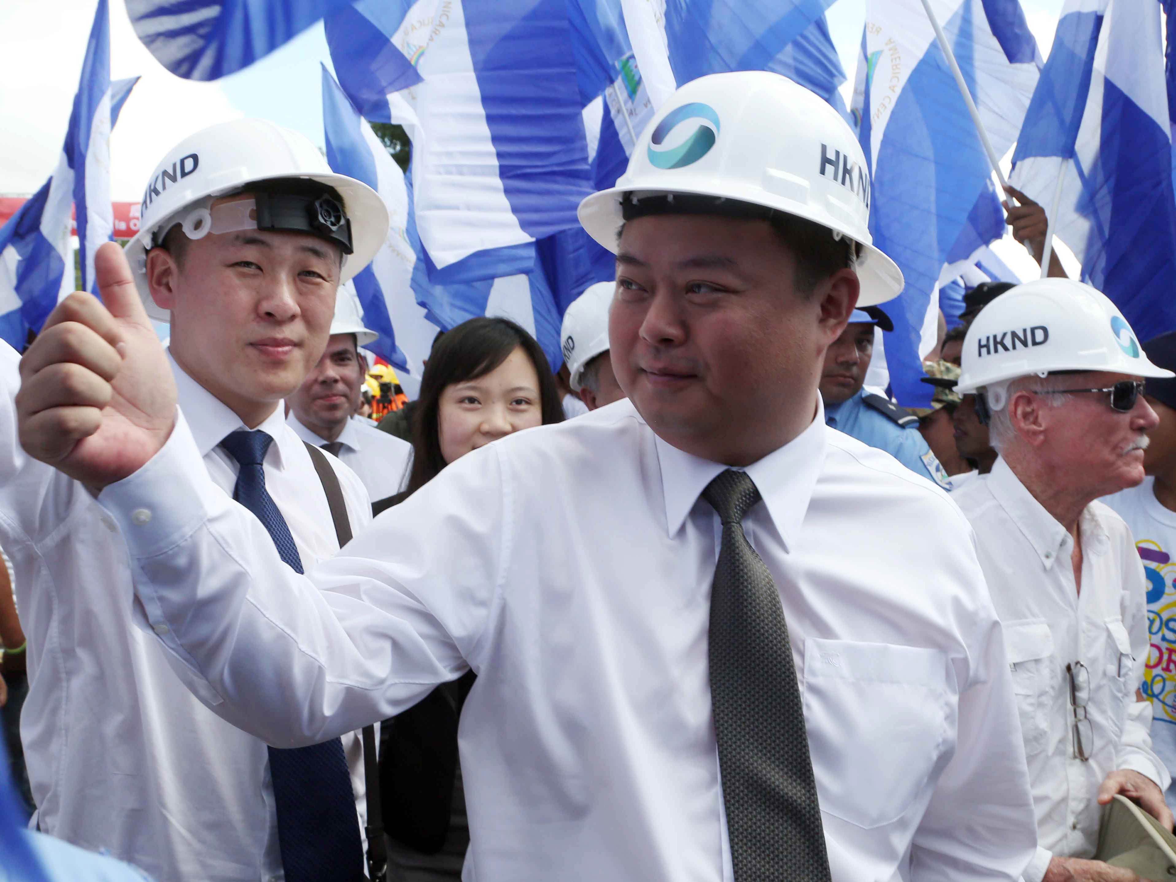 Wang Jing of HKND Group gives a thumbs up at the inauguration of the construction of an inter-oceanic canal in Tola, Nicaragua, on Dec. 22, 2014.&nbsp;
