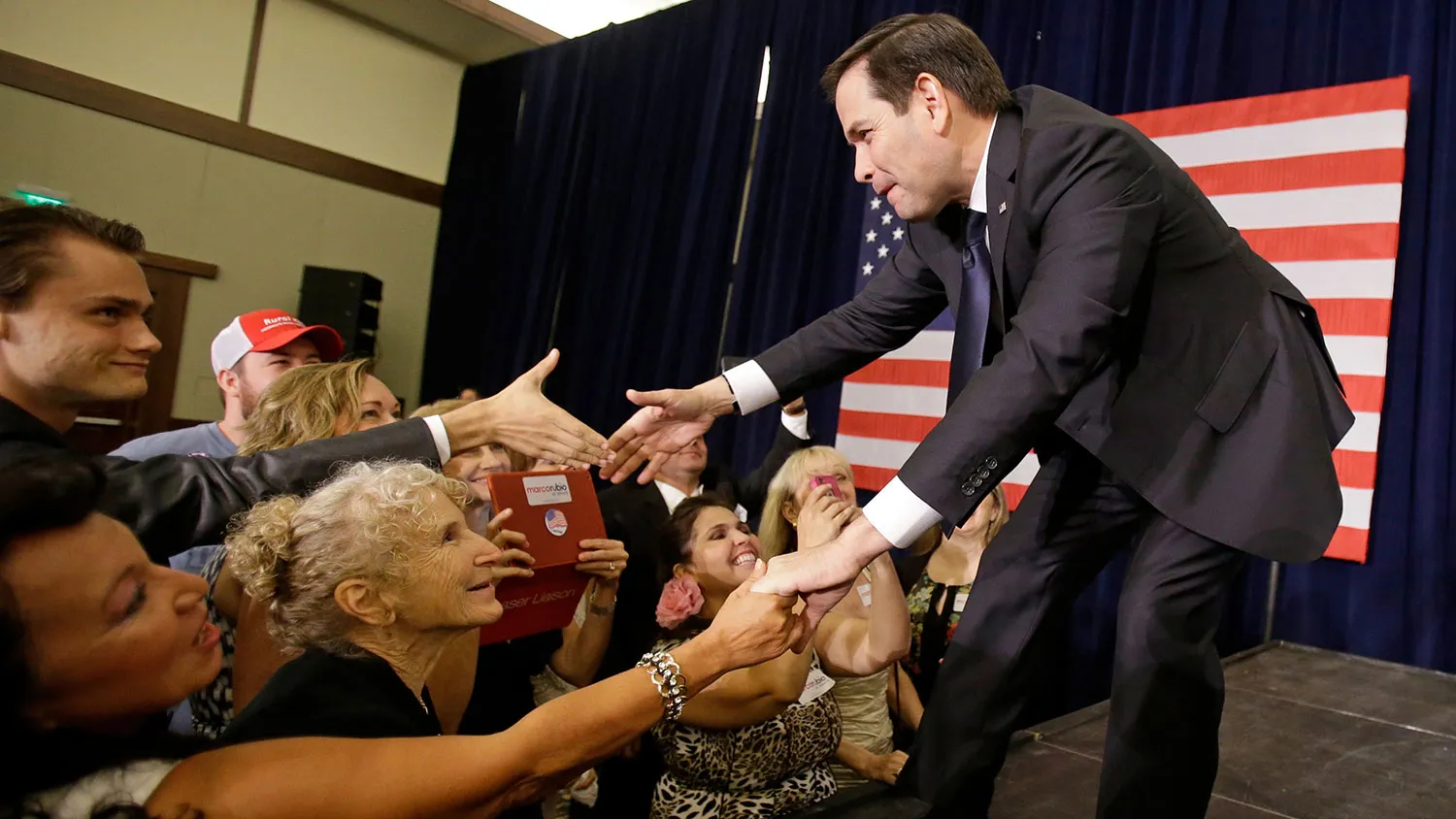Senator Marco Rubio greets supporters on Aug. 30, 2016, in Kissimmee, Florida.
