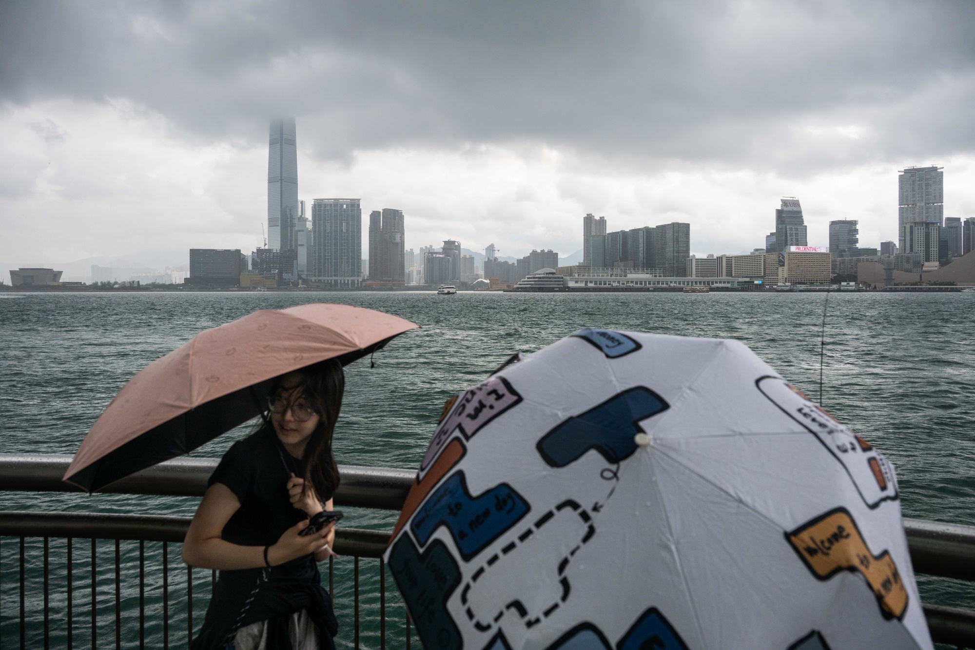Image associated with story "Hong Kong Set for Wettest July Since 1997 With More Rain to Come"