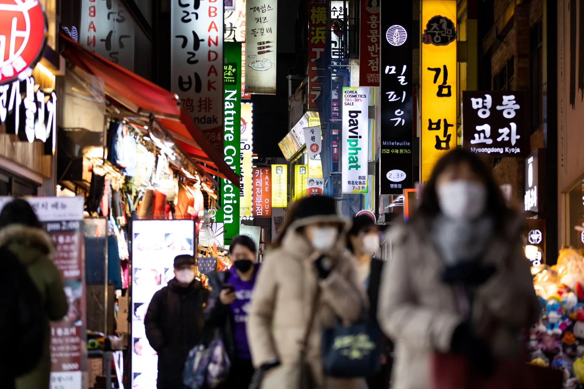 Mobile-Phone Data Shows Virus Crushing Some Retail Hot Spots