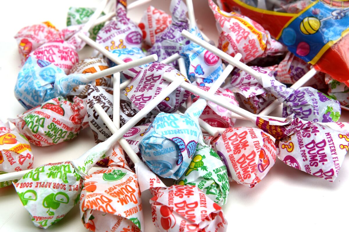 Dum Dums Lollipops Drop-Shipping Hustle on Amazon Costs Spangler Candy  Millions - Bloomberg