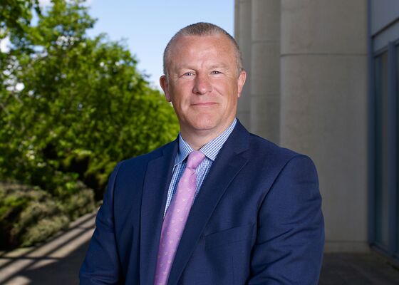 Woodford Confronts Career Crisis After Freezing Fund Withdrawals