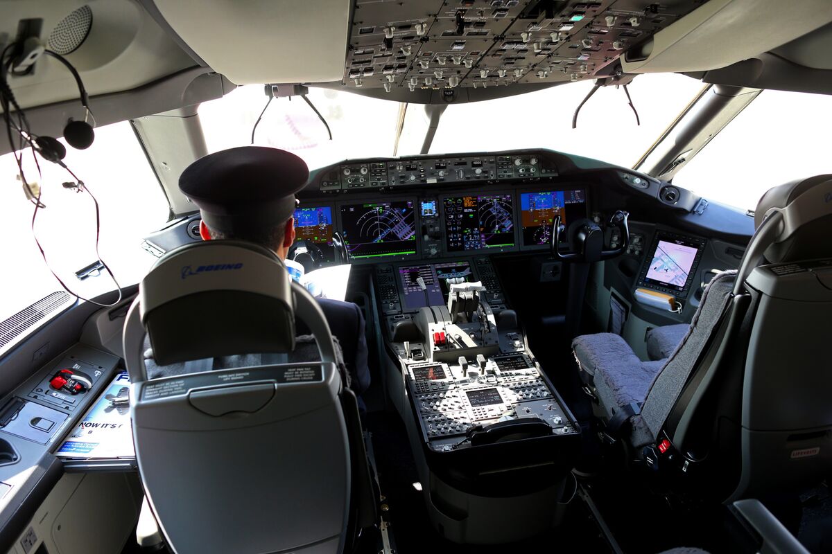 Boeing (BA) Asks 787 Operators to Inspect Cockpit Seat After Latam ...