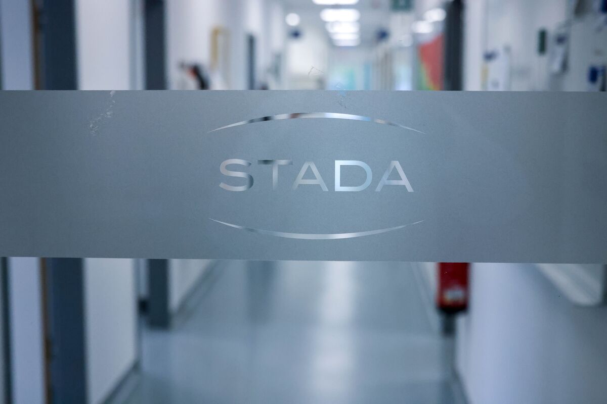 Drugmaker Stada Said to Talk to Buyout Firms in €8 Billion Sale - Bloomberg