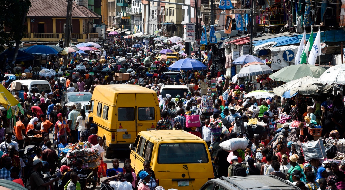 Nigeria Plans to Start a Bridge Bank to Aid Struggling Lenders - Bloomberg