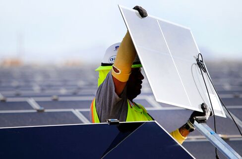 Top U.S. Solar Company Profits Amid Red for Industry: Energy