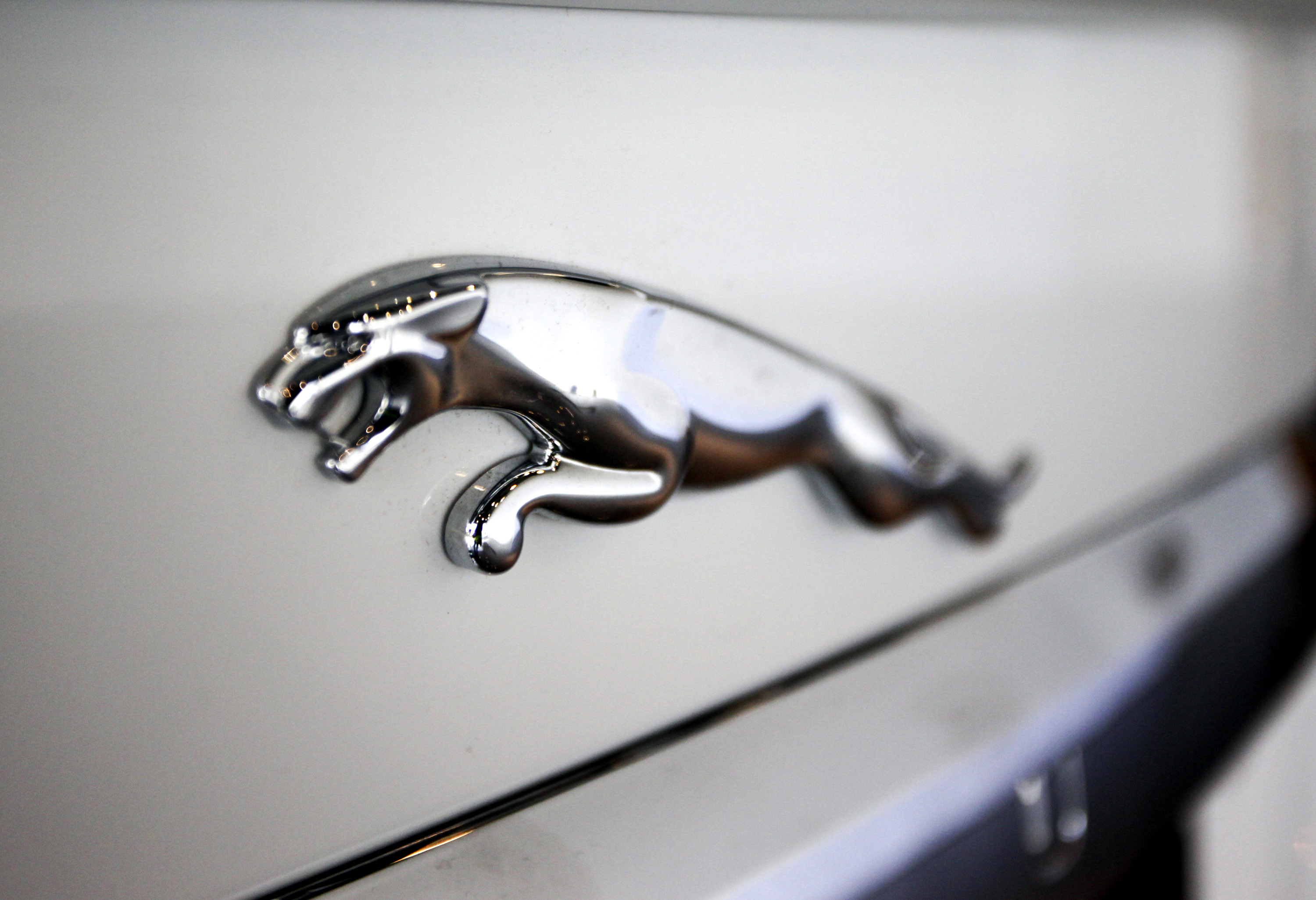 Tata IPO Would Help Solve Jaguar Land Rover's Challenges - Bloomberg