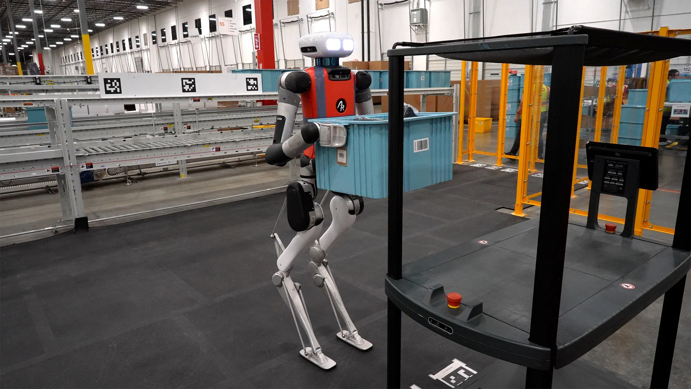 The robot at GXO’s warehouse in Flowery Branch, Georgia.