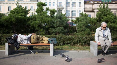Pensioners in Vladivostok, Russia, on Sept. 27, 2015.
