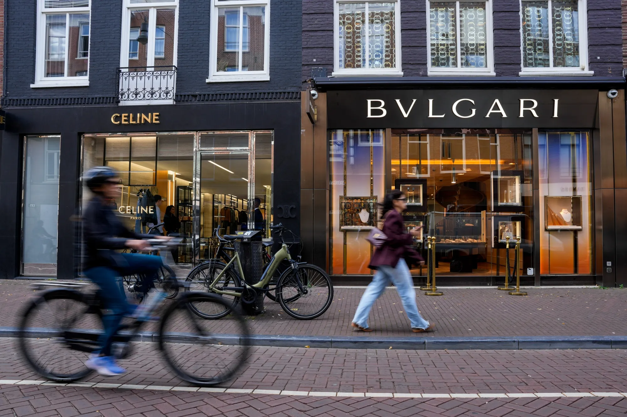The overhaul is part of a shift in the Netherlands to adapt to an aging population and a labor market where people no longer remain with the same employer for their entire working lives.