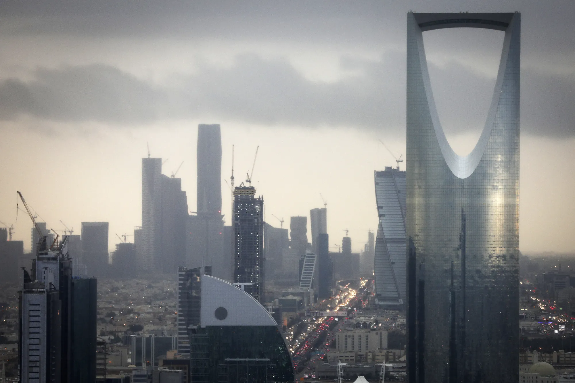 Saudi Arabia’s Great Run Seems Headed for Trouble: Noah Smith