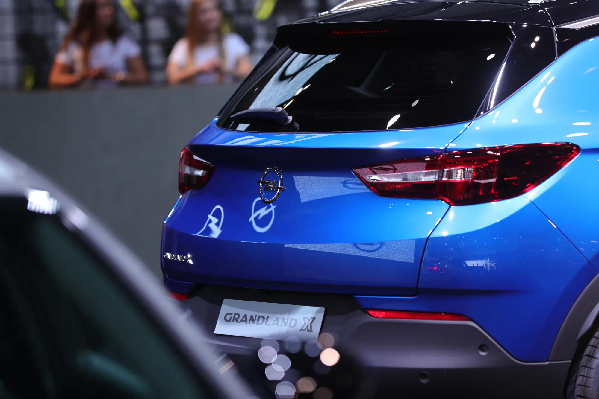 An Opel AG Grandland X automobile.
