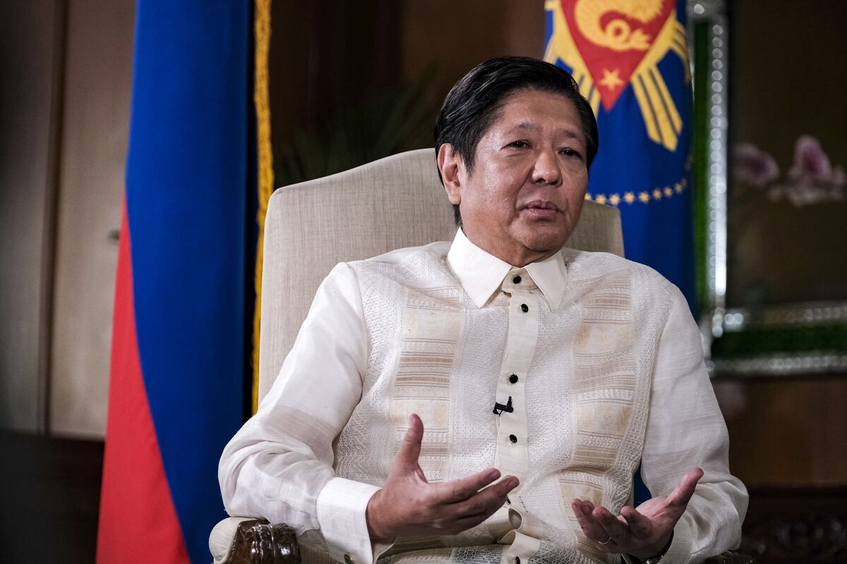 Marcos’ Rating Recovers Before Philippine Corruption Crackdown