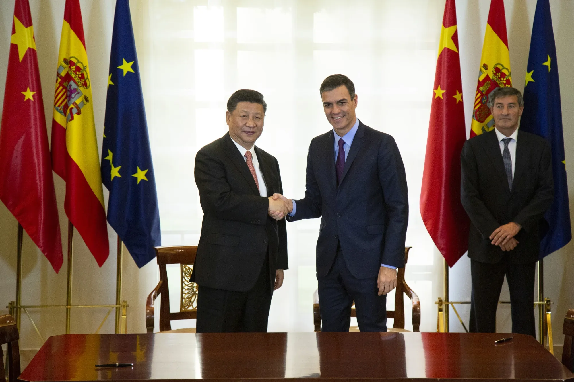 Chinese President Xi Jinping and Spain Prime Minister Pedro Sánchez&nbsp;in Madrid in&nbsp;November 2018.