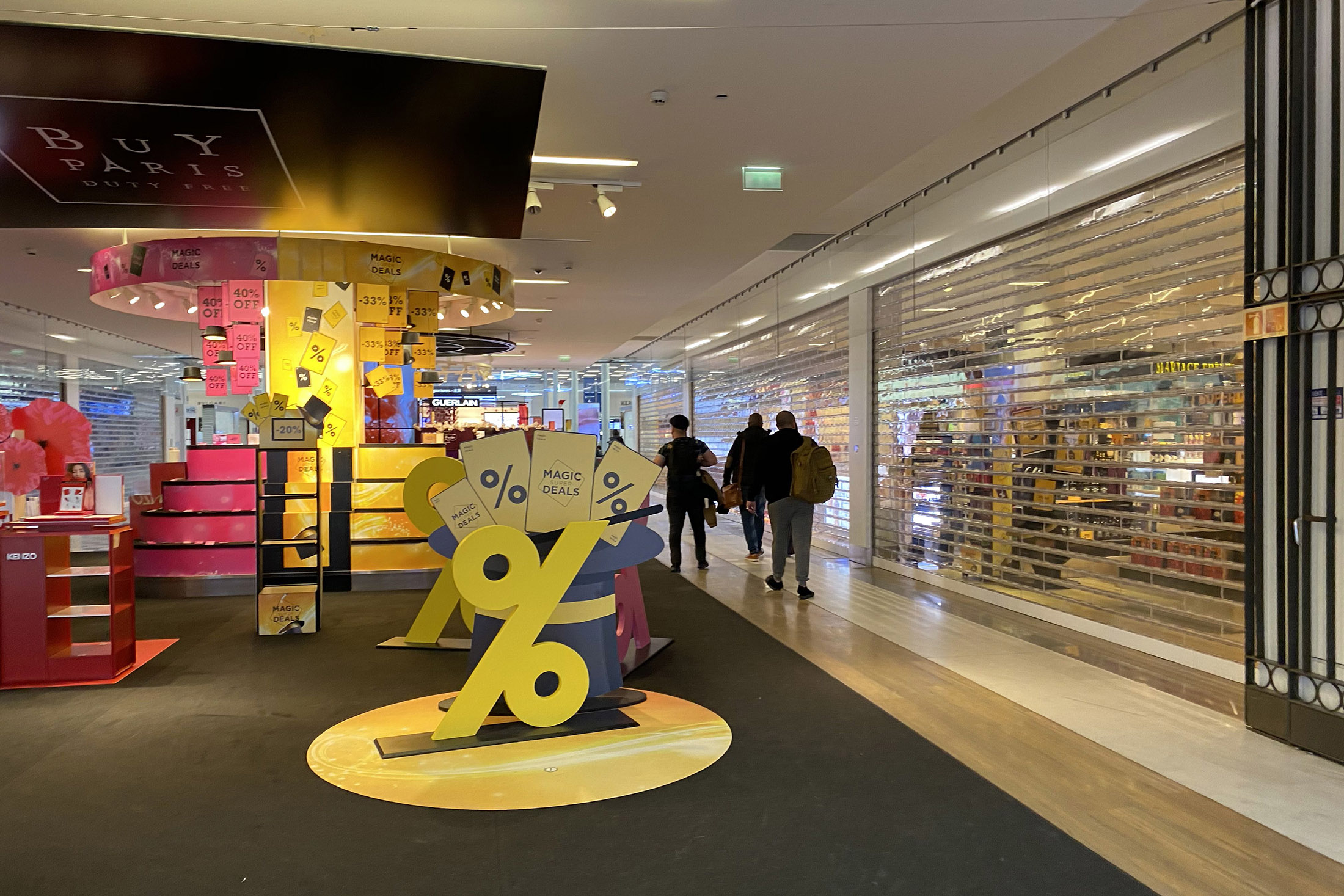 Shops and Duty Free at Paris Charles De Gaulle Airport